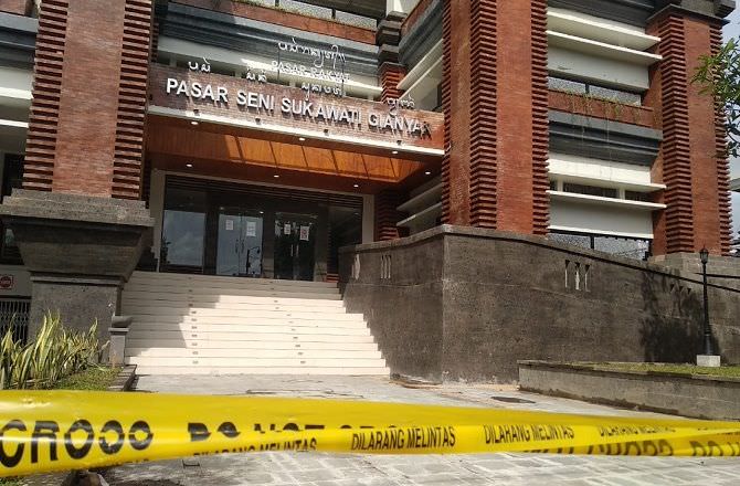 proyek-pasar-seni-sukawati-picu-kerusakan-8-kk-tuntut-ganti-rugi