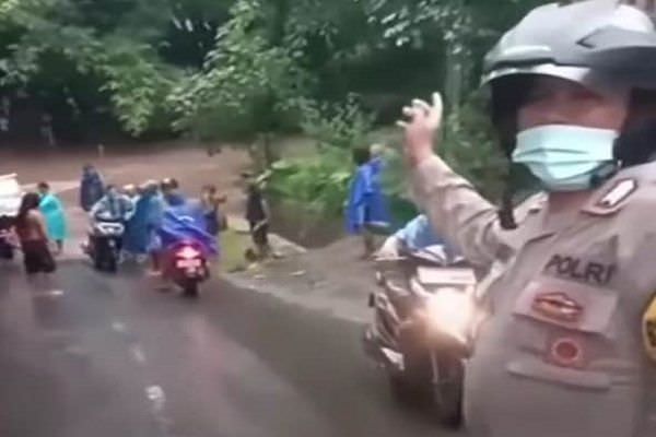buntut-video-viral-babinkamtibmas-seraya-timur-bripka-mardika-dicopot