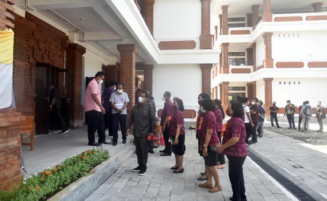 kacau-bangunan-smpn-14-denpasar-banyak-rusak-juga-tak-ber-imb