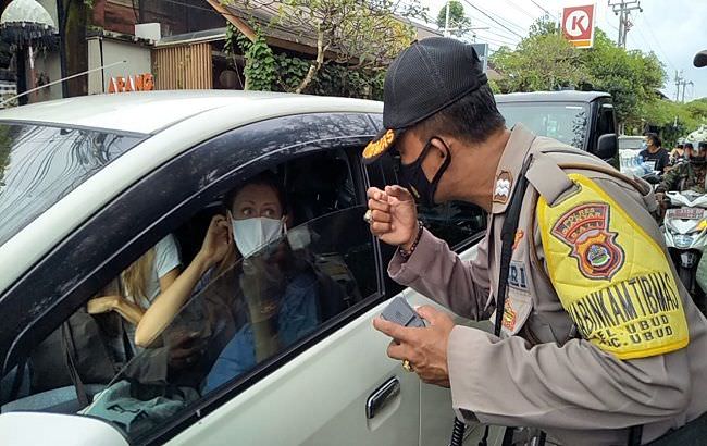 obok-obok-kampung-turis-ubud-7-warga-asing-terjaring-razia-masker