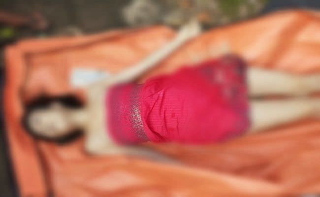 sempat-dikira-boneka-temukan-hp-berbahasa-china-dekat-jasad-wanita