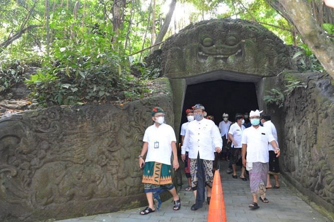 buka-ubud-butuh-100-ribu-vaksin-wisatawan-wajib-punya-hasil-rapid-tes