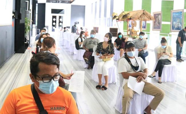 percepat-pemulihan-pariwisata-bali-kebut-vaksinasi-pekerja-pariwisata