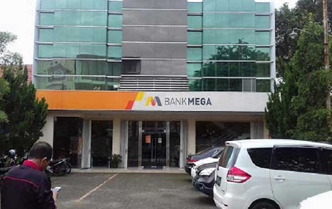 sistem-teknologi-bank-mega-lemah-prof-sri-darma-wajib-tanggungjawab