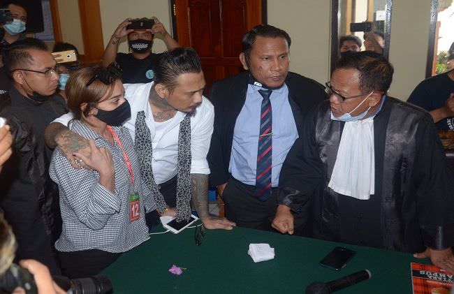 ternyata-ini-isi-chat-an-yang-bikin-nora-istri-jrx-kesal-bukan-main