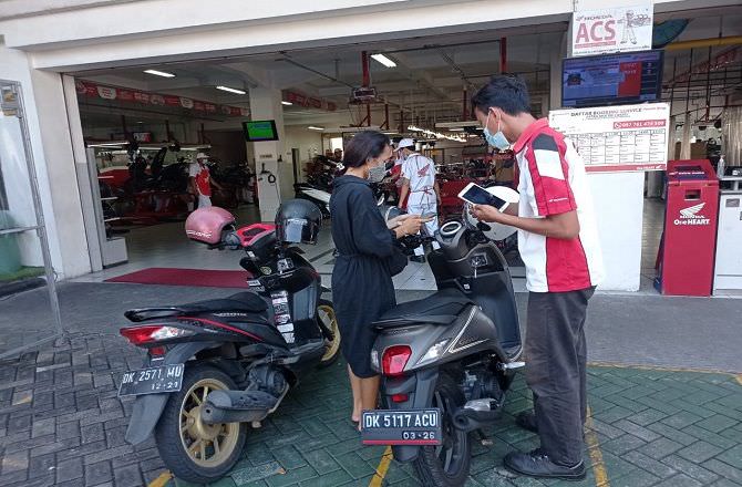 ahass-bali-berikan-paket-service-berhadiah-hanya-di-motorku-x