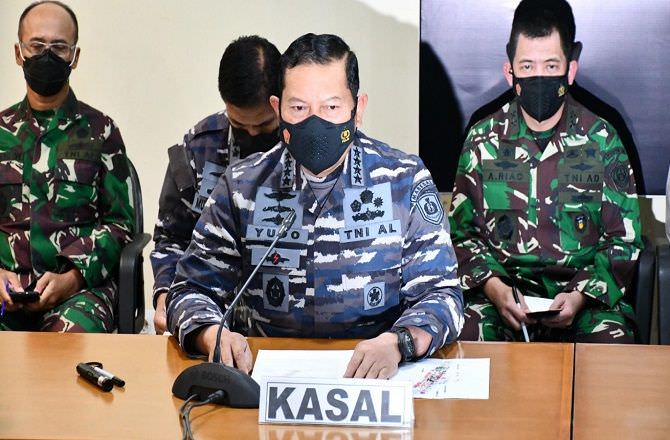 bukan-meledak-ksal-sebut-kri-nanggala-402-alami-keretakan