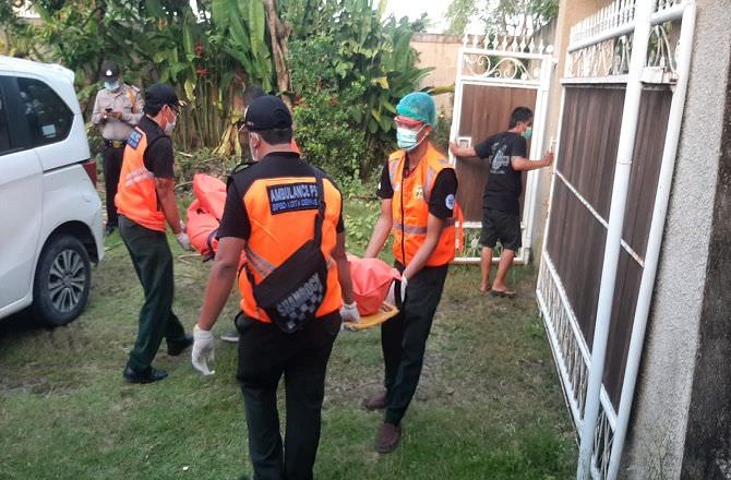 sendirian-di-bali-nyawa-melayang-demi-selamatkan-anjing-kesayangan