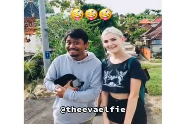 viral-artis-pn-diserbu-fans-di-bali-reaksi-netizen-bikin-salfok