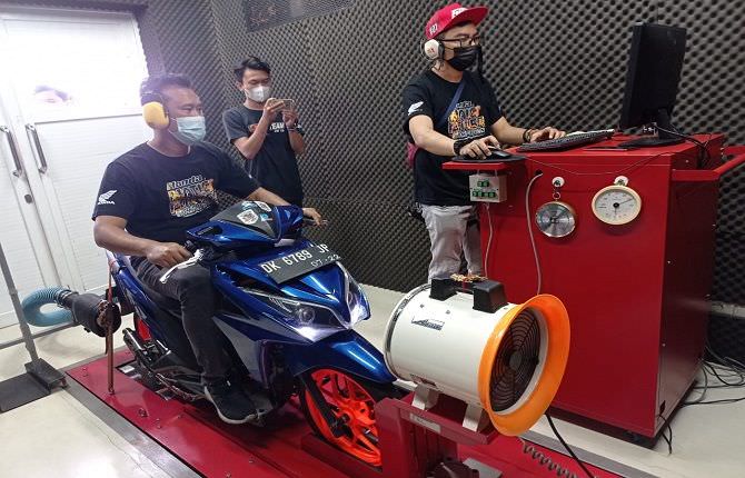 ajang-seru-astra-motor-bali-gelar-hmpc-final-battle-dengan-4-kelas