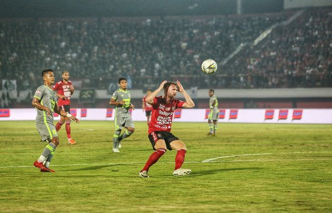 de-graafschap-gagal-promosi-ke-eredivisie-melvin-comeback-ke-bali