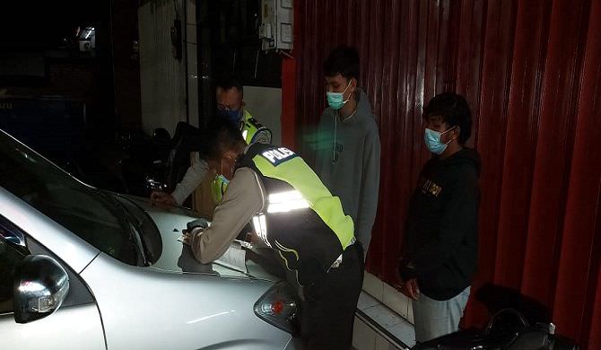 siap-siap-balap-liar-di-sunset-road-kuta-amankan-motor-brong-pembalap
