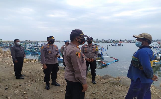 tak-mau-kecolongan-polisi-awasi-jalur-tikus-dan-pelabuhan-tradisional