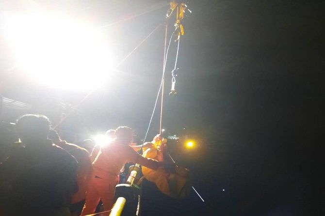 tewas-dengan-baju-sekolah-jenazah-pelajar-smk-dikerek-dengan-crane