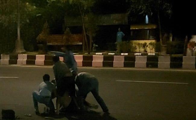 heboh-detik-detik-polisi-bekuk-dua-wna-turki-pelaku-skimming-di-bali