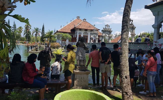 pariwisata-bali-batal-buka-phri-tak-percaya-lagi-janji-pemerintah
