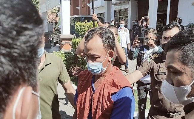 tiga-mantan-pengurus-lpd-gerokgak-dijebloskan-ke-tahanan