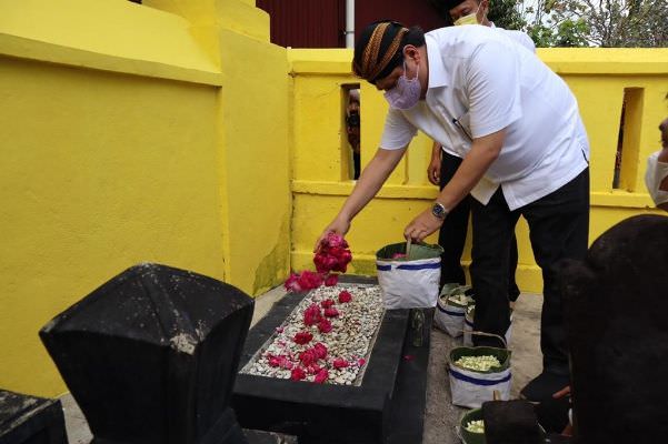ziarah-makam-ki-ageng-gribig-airlangga-lestarikan-budaya-leluhur