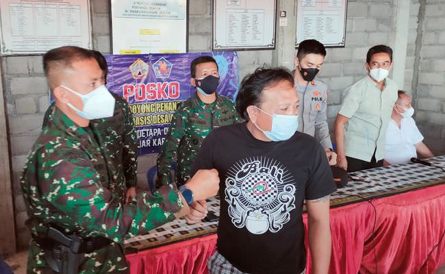 berdamai-dengan-tni-warga-sidatapa-minta-tak-ada-tes-antigen-paksa