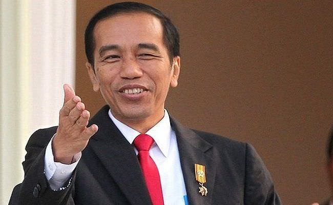 jokowi-didesak-buka-pariwisata-bali-pada-17-agustus-mendatang