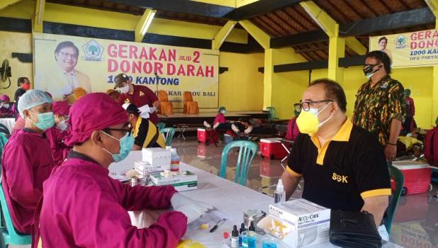 lampaui-target-golkar-se-bali-kumpulkan-1300-kantong-darah