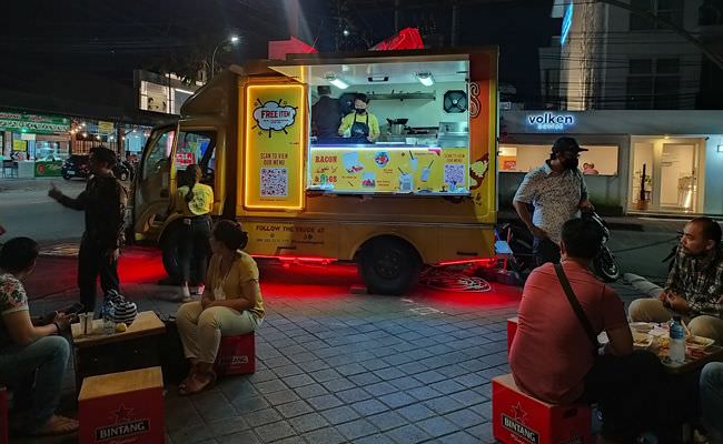 pandemi-makanan-ala-restoran-mewah-kini-bisa-dibeli-di-angkringan