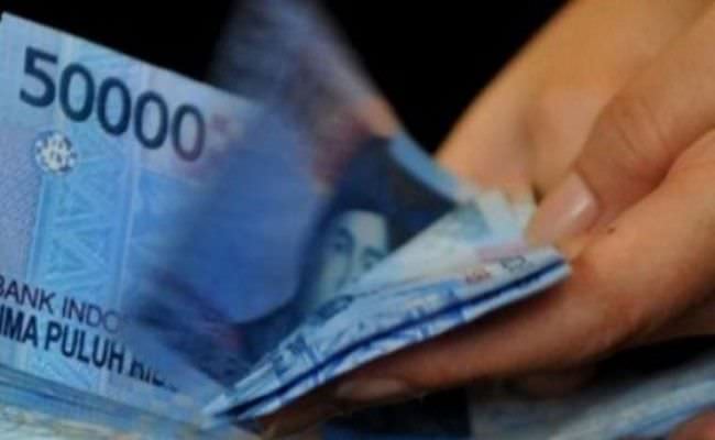 selain-tabanan-pekerja-di-karangasem-juga-terancam-tak-dapat-bsu