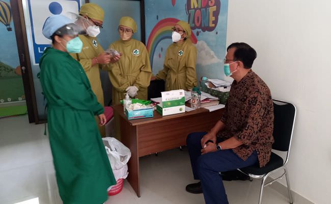 eks-sekda-buleleng-dewa-puspaka-batal-ditahan-karena-sakit-ini