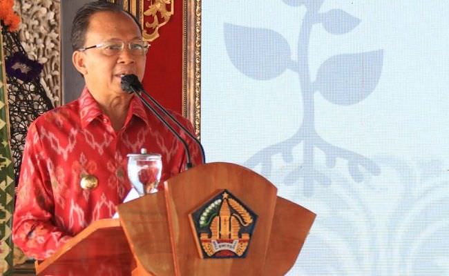 gubernur-koster-canangkan-program-desa-kerti-bali-sejahtera-di-tabanan