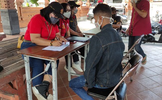 alasan-sudah-divaksin-warga-bandel-tak-pakai-masker-saat-keluar-rumah
