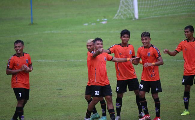 gebuk-perst-tabanan-4-0-perseden-pimpin-grup-x-di-8-besar-liga-3