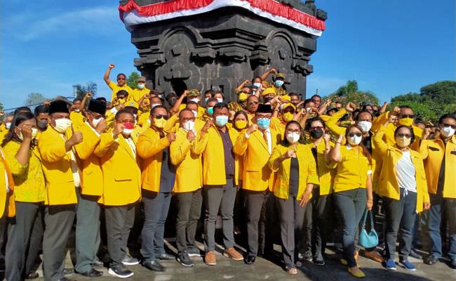 golkar-bali-ziarah-ke-taman-makam-pahlawan-pancaka-tirta-tabanan