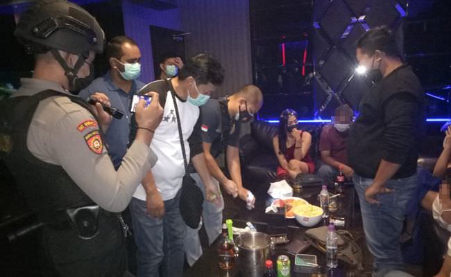 kelab-malam-dan-tempat-karaoke-diobok-obok-polisi-ini-yang-dicari