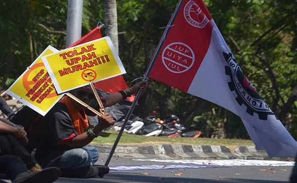 koster-tetapkan-upah-minimum-provinsi-bali-tahun-2022-naik-rp22-ribu