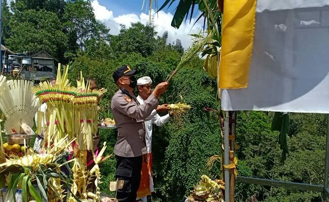 kerap-dijadikan-lokasi-bunuh-diri-tukad-bangkung-dimecaru