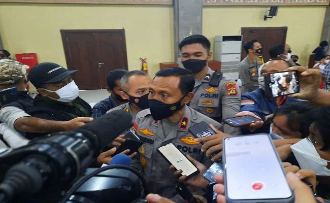 polda-bali-tangkap-56-orang-pelaku-skimming-sara-dan-pornografi