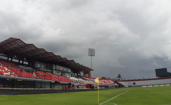 seri-4-liga-1-lap-kompyang-sujana-ngurah-rai-layak-tapi