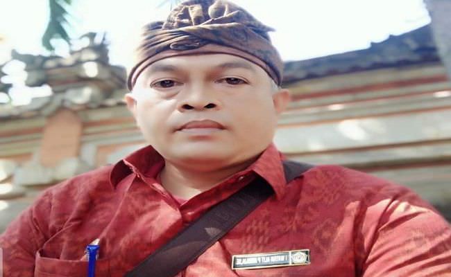 tegas-perbekel-batubulan-kangin-larang-pendirian-toko-modern