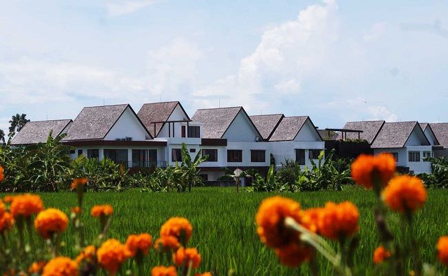 turun-ke-lapangan-hakim-harus-naik-mobil-golf-kelilingi-kawasan-rgr