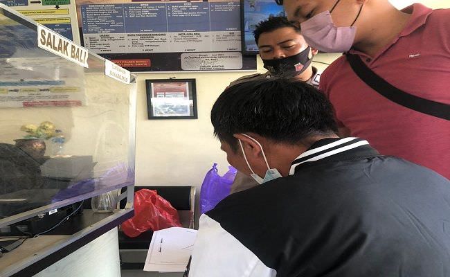 pertanyakan-tanah-leluhur-ke-desa-adat-warga-dikucilkan-dari-banjar