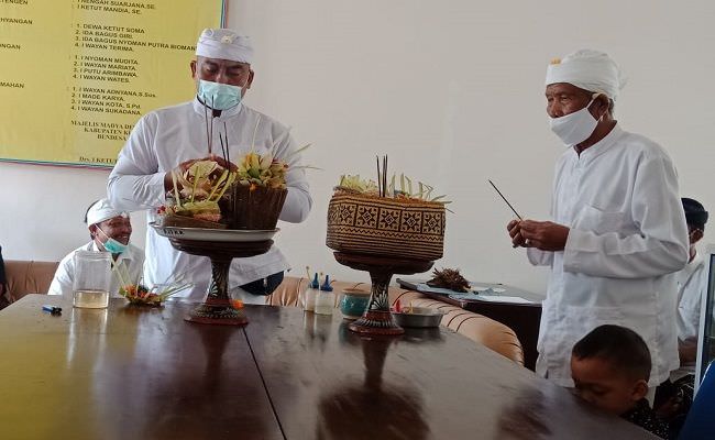 phdi-klungkung-terima-ratusan-permohonan-pindah-agama-hindu