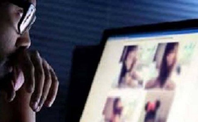 Ilustrasi video asusila dua pelajar di Bueleng yang tersebar di grup Whatsapp.