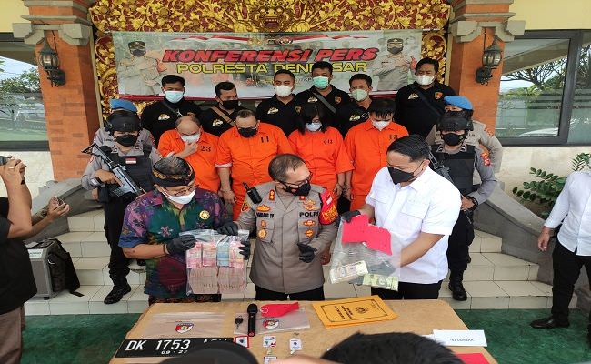 komplotan-gendam-ditangkap-polisi-amankan-uang-ratusan-juta