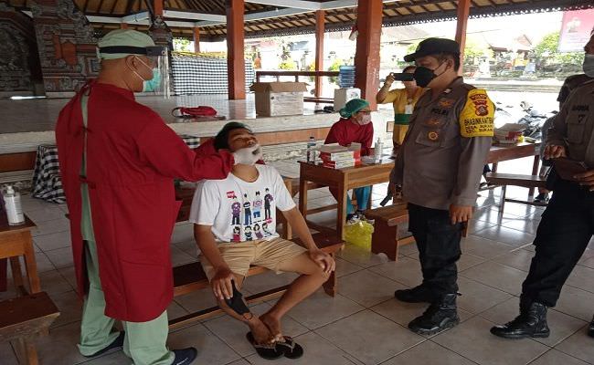 sebelum-arak-arakan-ogoh-ogoh-pemuda-ngaku-deg-degan-swab-antigen