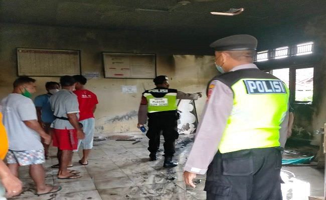 sekolah-di-desa-mas-ubud-gianyar-terbakar