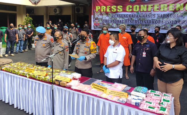 ini-peran-3-tersangka-narkoba-bb-38-kg-di-bali-bos-diskotek-jadi-otak