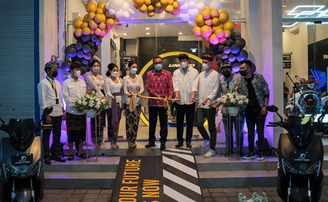 motor-listrik-united-e-motor-buka-premium-store-di-bali