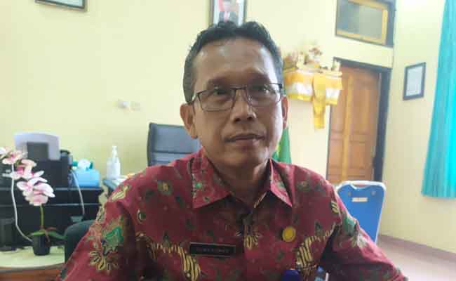 Kepala Kantor Kementerian Agama Kabupaten Jembrana I Gede Sumarawan. (M. BASIR/RADAR BALI)