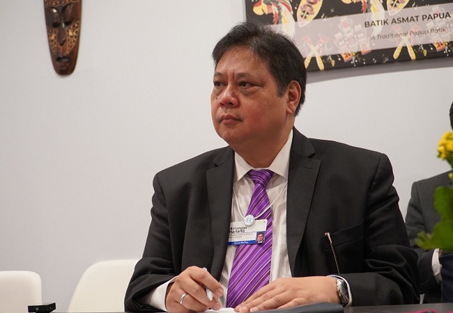 JELANG IDUL ADHA: Menteri Koordinator Bidang Perekonomian Airlangga Hartarto memberi perhatian khusus pada penanganan dan pengendalian Penyakit Mulut dan Kuku dan menyerang hewan ternak.  (ist)