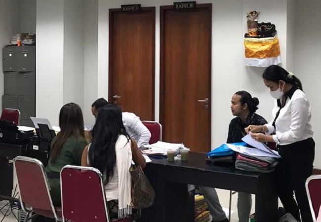 Sejumlah member Goldkoin dimintai keterangan di Polda Bali, Selasa (5/7) kemarin. (ist)